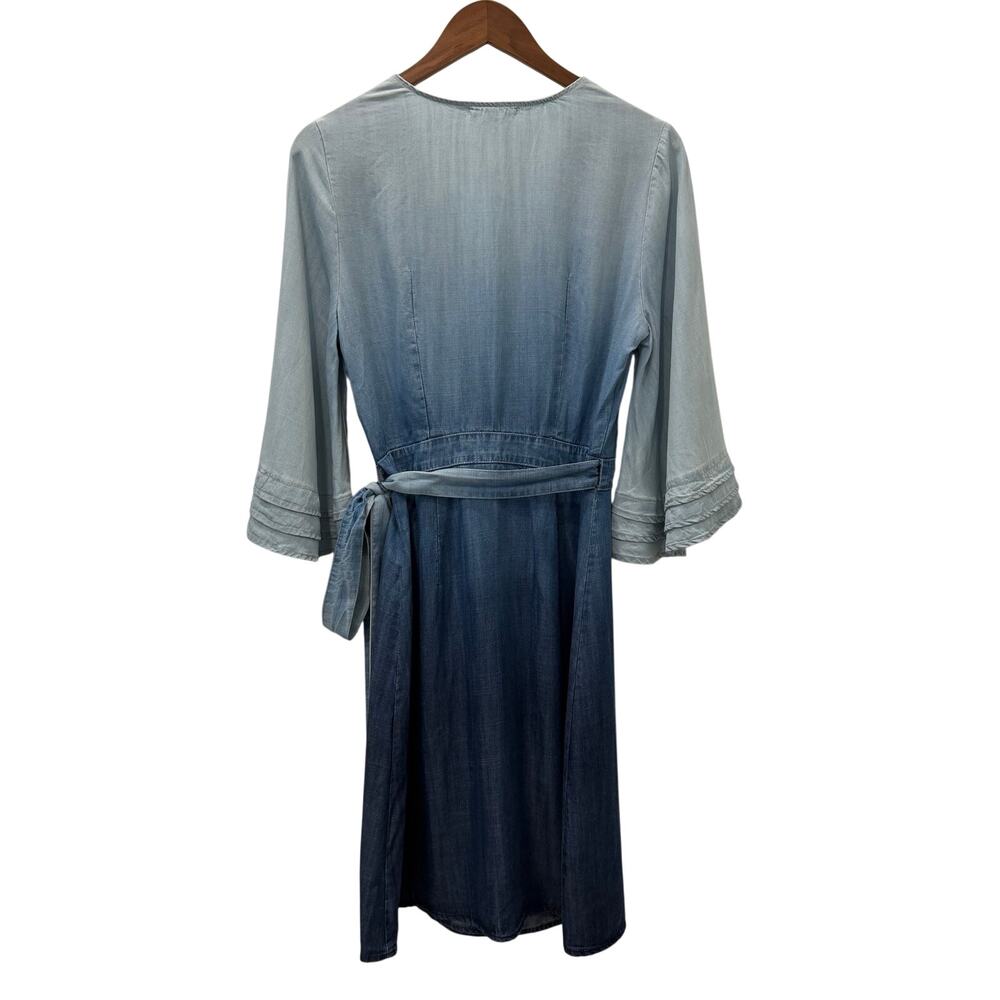 Standards & Practices Chambray Wrap Dress Women’s Size Medium Blue Bell Sleeve - Picture 9 of 15
